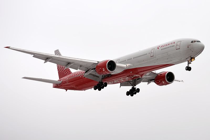 File:Rossiya, EI-UNP, Boeing 777-312 (31297279262).jpg