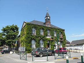 Sérifontaine mairie 1.JPG