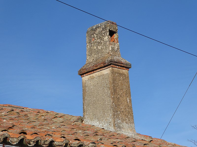 File:SA-Las Veguillas-chimenea.jpg