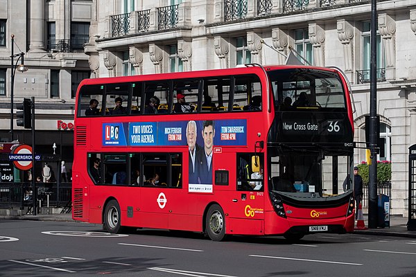 An Alexander Dennis Enviro400H MMC on route 36 at Marble Arch in September 2022