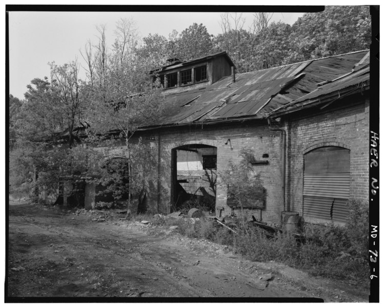 File:SOUTHWEST SIDE, LOOKING NORTHEAST - Ocean Mine No. 1 Complex, Powerhouse and Ventilation Fan, Midland, Allegany County, MD HAER MD,1-MIDL.V,1-6.tif