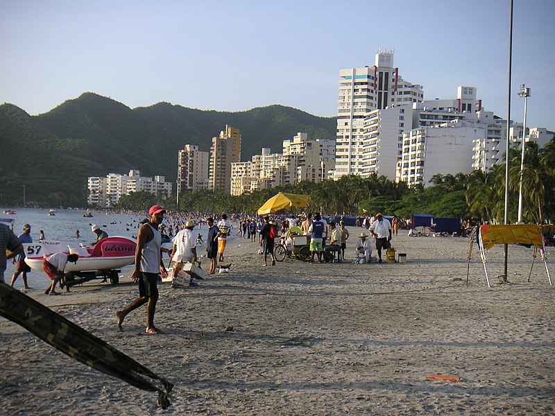 File:Santamartabeach02.jpg