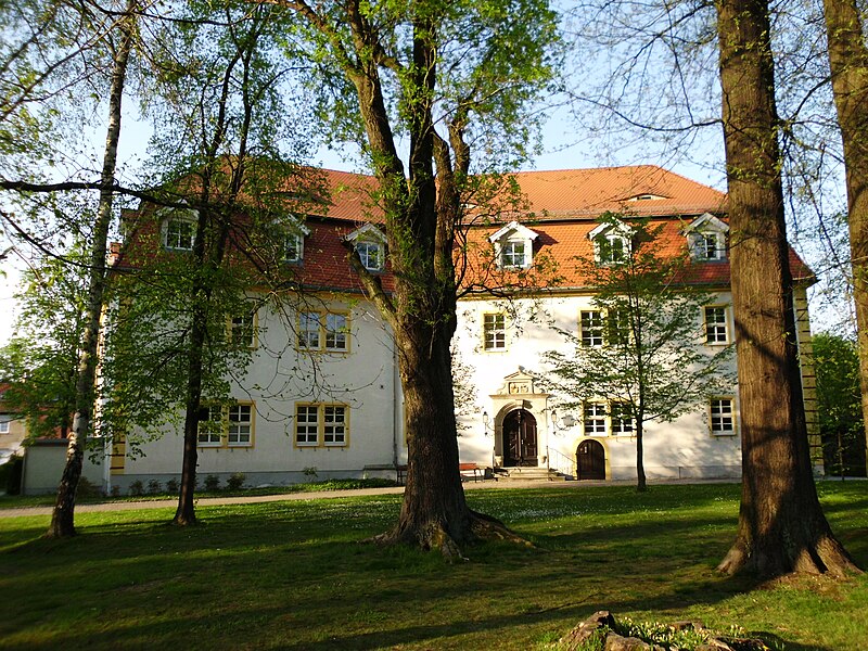 File:Schloss Pulsnitz AB 2011 04.jpg