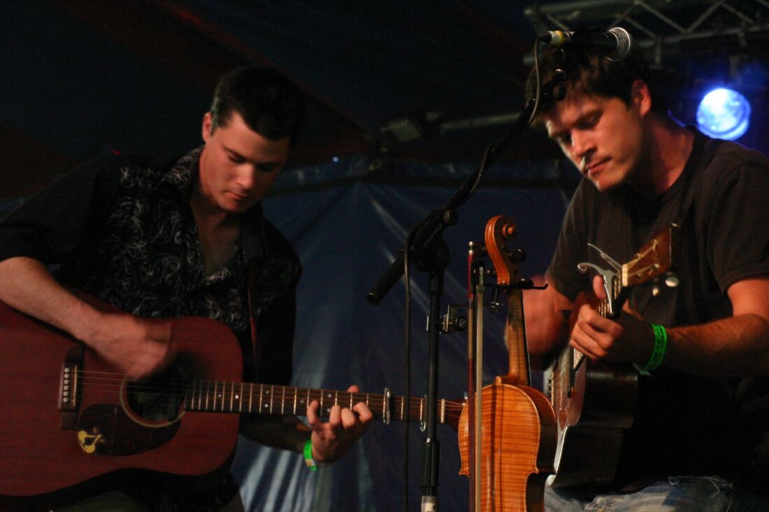 Sean Lakeman