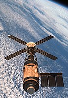 Skylab, external view. (reminds me of a windmill; this was the last spaceship with the most space for astronauts).