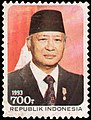 Soeharto, 700rp (1993).jpg