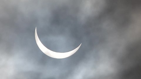 Fájl:Solar eclipse of 2015 March 20 in England.webm