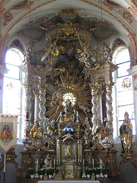 File:St. Maria Thalkirchen Hauptaltar Muenchen-1.jpg