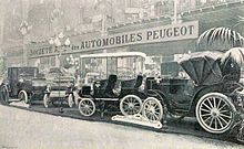 Stand Peugeot au Salon de l'Automobile de Paris, janvier 1901 (Grand Palais).