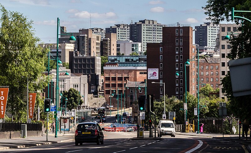 File:Stockport - geograph.org.uk - 5075410.jpg