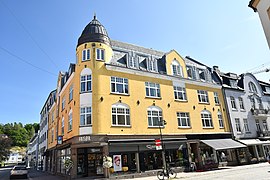 Nr. 17 med Kongens gate til venstre. Foto: Helge Høifødt
