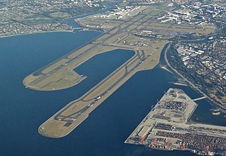 <span class="mw-page-title-main">Sydney Airport</span> International airport serving Sydney, New South Wales, Australia