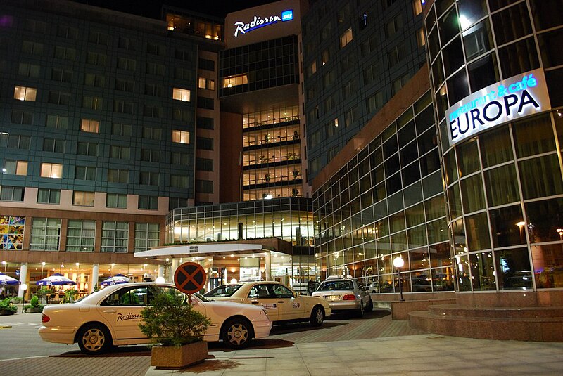 File:Szczecin, Hotel Radisson.jpg