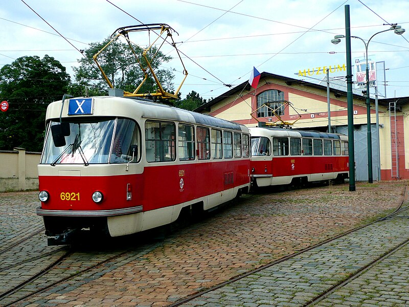 File:T3 6921 Strassenbahnmuseum Prag.jpg