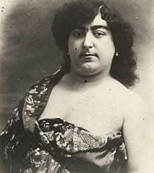 Zahra Khanom Tadj es-Saltaneh - Wikipedia