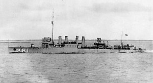 USS Sharkey (DD-281) 1924'te yapım aşamasında.