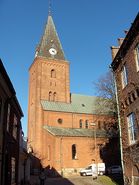 File:VorFrueKirke-Aalborg-1.jpg