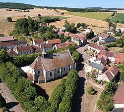Vue du bourg de Sougères-en-Puisaye (Yonne, France) en 2018 - 1.JPG