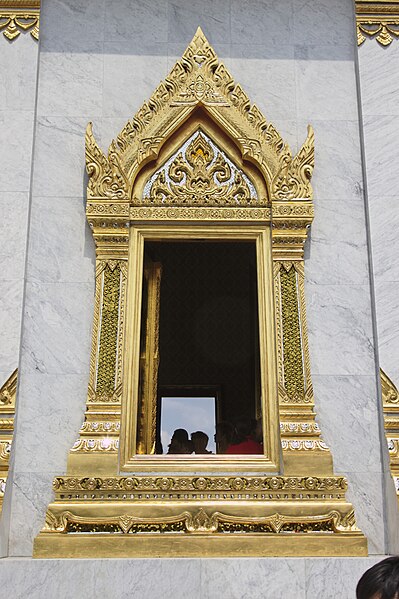 File:Wat Trimitr-003.jpg