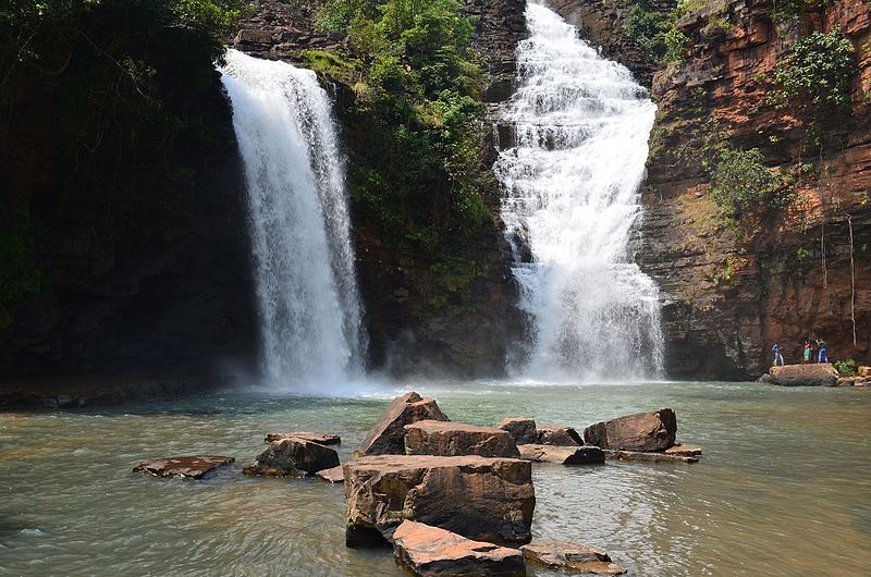 File:Waterfall at Tirathgarh.jpg