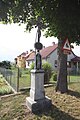 English: Wayside cross in Ocmanice. Čeština: Kříž v Častoticích, okr. Třebíč.