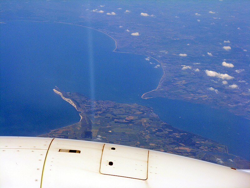 File:Yarmouth and the west end of the Isle of Wight - geograph.org.uk - 3546301.jpg