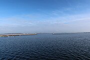 Zufahrt Stralsund Hafen Nord mit Altefähr im Hintergrund