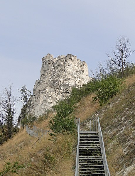 File:Дивногорье. Лестница к церкви иконы Сицилийской Божией Матери - panoramio.jpg