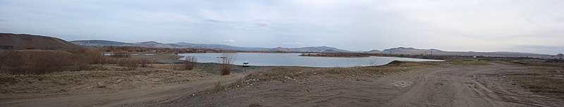 File:Карьер (тут Улан-Удэнцам приходится купаться) - panoramio.jpg