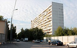 Demyan Bedny-straat.  Uitzicht vanaf het radiocentrum van oktober.