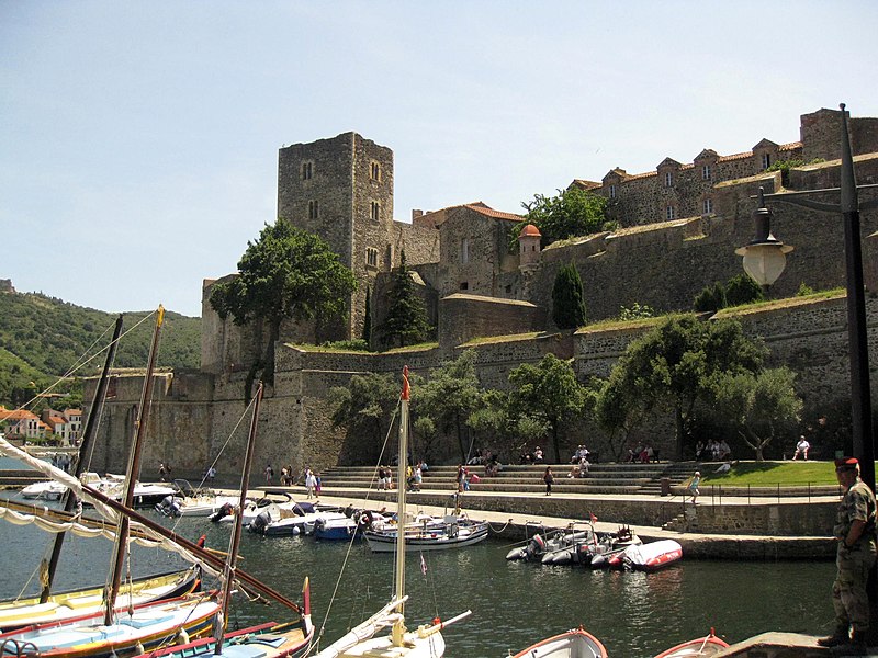 File:014 El Castell Reial des del port.jpg