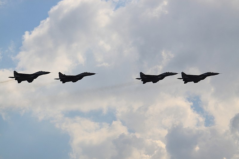 File:02 Blue - RF-92178, 105 White - RF-92165, 03 Blue - RF-92179 & 12 Blue - RF-92188 Mikoyan Mig-29's Russian Air Force (8132107633).jpg