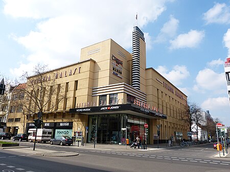 120406 Titania Palast