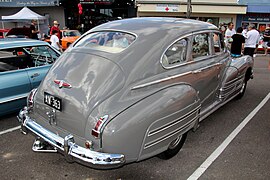 1942 Buick Eight Special sedán (7026062065) .jpg