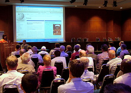 Présentation consacrée à l’édition de la Wikipédia espérantophone lors du 93e congrès de 2008.