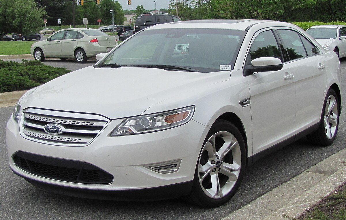 Ford Taurus 2010