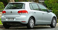 2011 Volkswagen Golf (5K MY11) 77TSI 5-door hatchback (2011-10-25).jpg