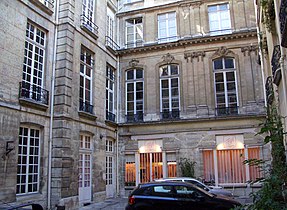 Hôtel Dupin, rue Plâtrière à Paris.