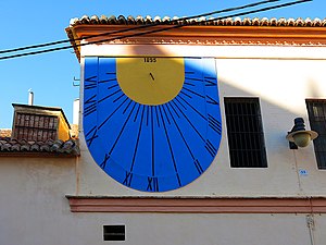 771 Rellotge de sol de la Casa dels Bous, façana c. Pescadors, el Cabanyal (València).jpg