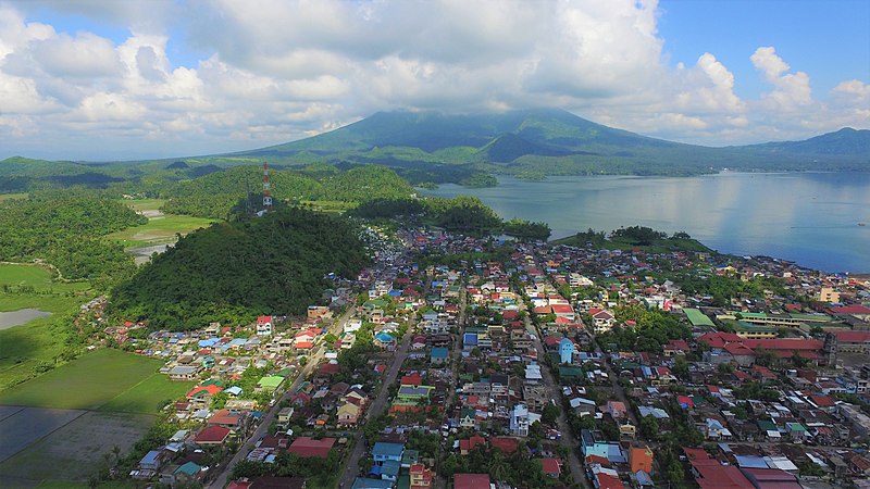 File:AMAZING TOWN IN PHILIPPINES, BUHI CAMARINES SUR 01.jpg