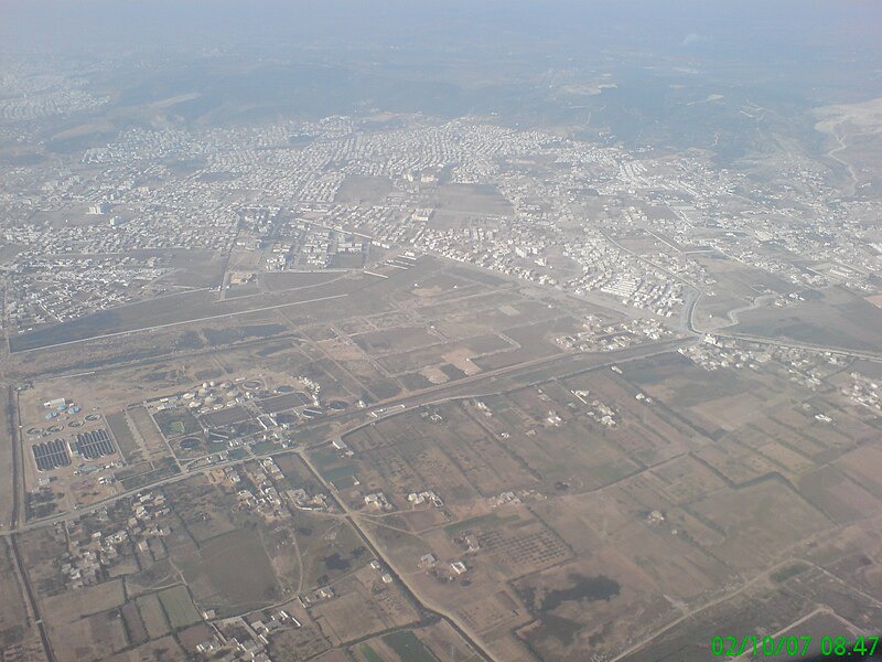 File:AerialViewNorthSuburbTunis7.JPG