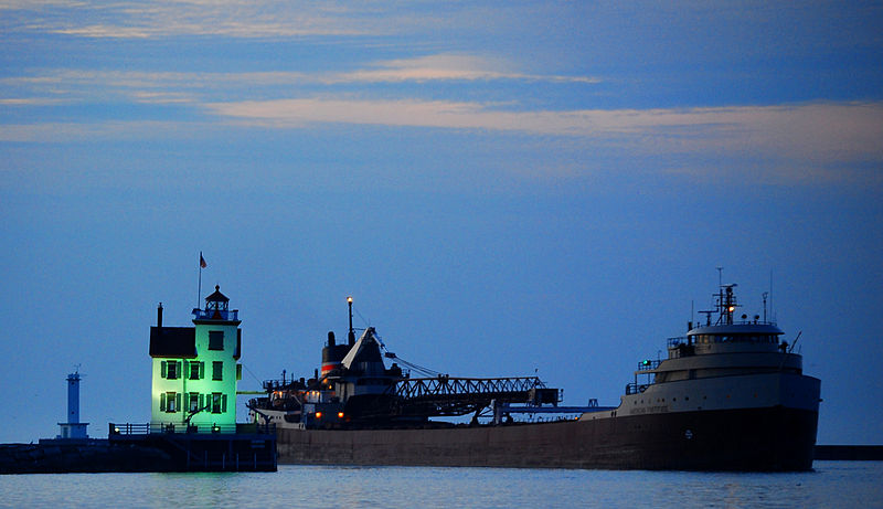 File:American Fortitude enters Lorain last night.jpg