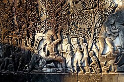 Bas-relief "Battle of Devas and Asuras" Temple d' Angkor Wat dans la province de Siem_Reap, Cambodge