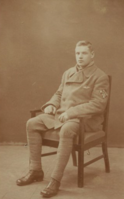 Arne Halonen sisällissodan aikana 1918.
