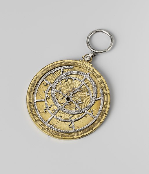 File:Astrolabium gemaakt door of toebehoord hebbende aan Zacharias Jansen, NG-KOG-1691.jpg
