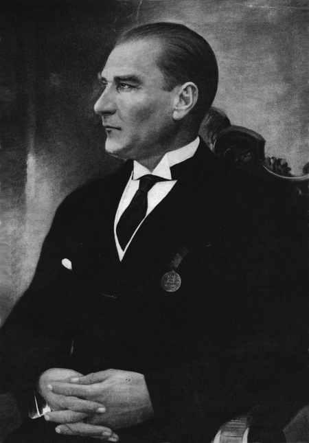 Tập_tin:Ataturk_mirror.png