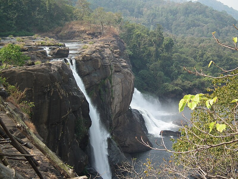 File:Athirappilly Falls during Dec2011 0399.JPG