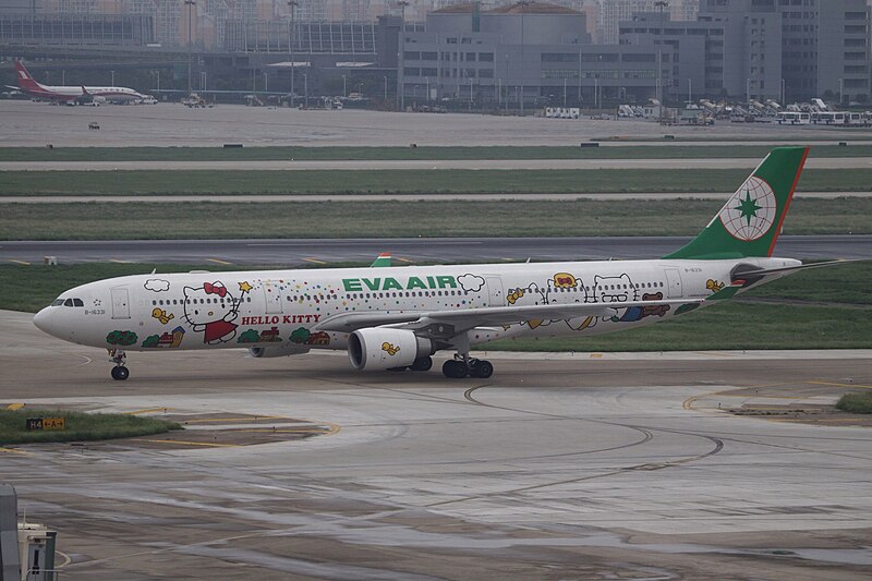 File:B-16331 Airbus A330 EVA AIR In Hello Kitty Colours (12177641946).jpg