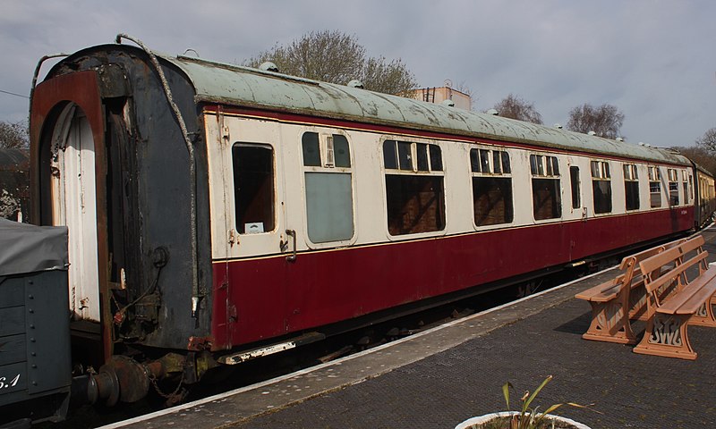 File:BR Mark 1 CK 15644 at Totnes (2023).JPG