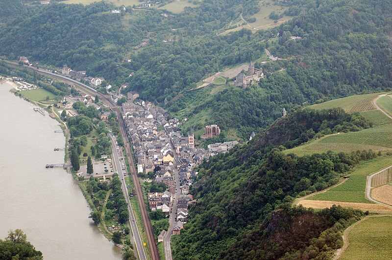 File:Bacharach Luftbild 092.jpg